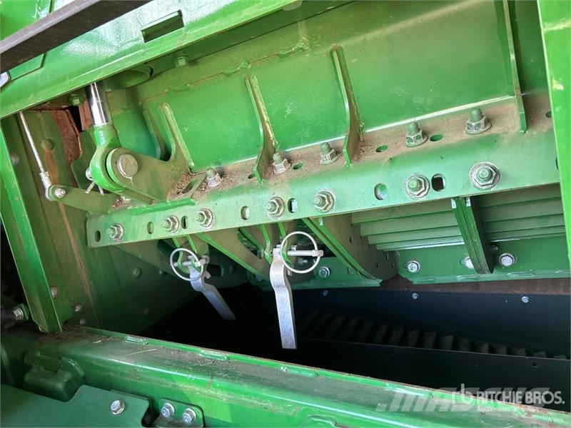 John Deere X91000 4x4 Signature Edition Combine Harvester حصادات