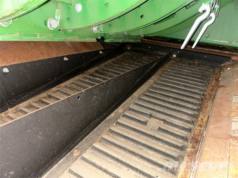 John Deere X91000 4x4 Signature Edition Combine Harvester حصادات