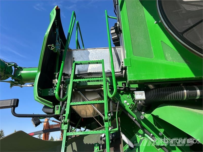 John Deere X91000 4x4 Signature Edition Combine Harvester حصادات