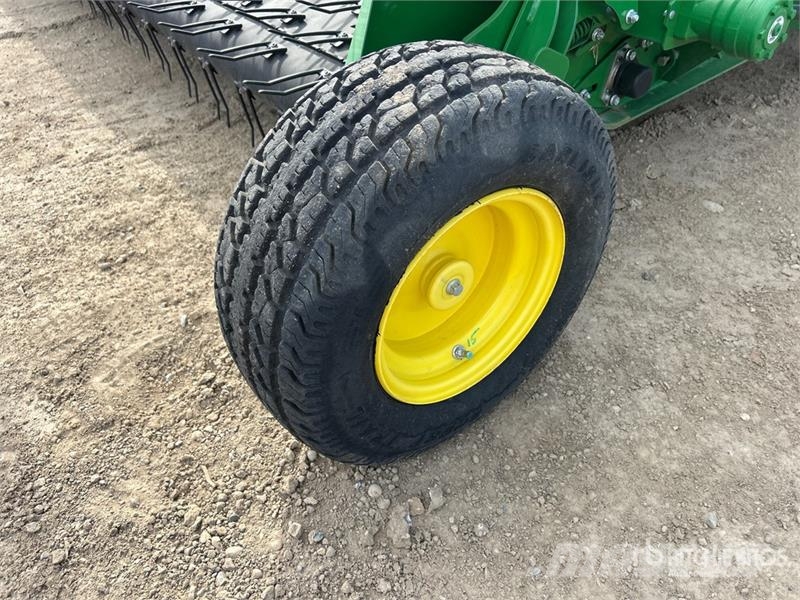 John Deere X91000 4x4 Signature Edition Combine Harvester حصادات