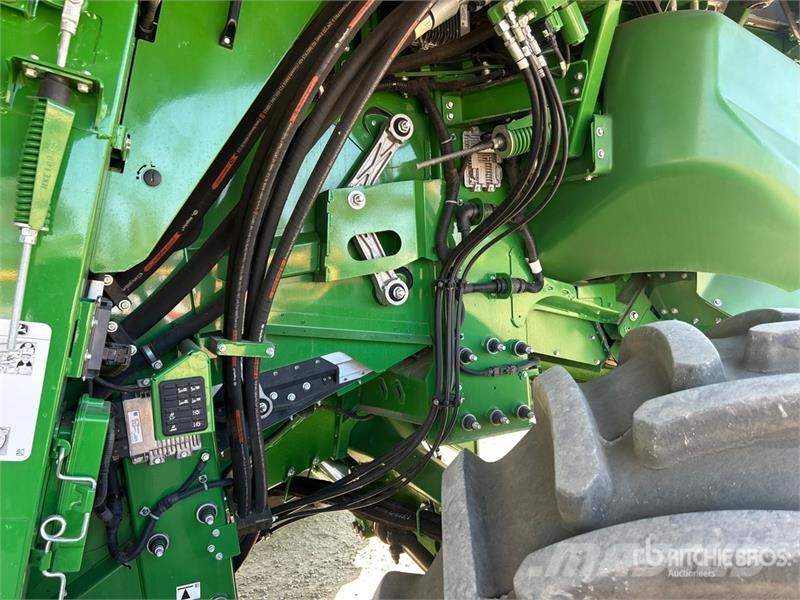 John Deere X91000 4x4 Signature Edition Combine Harvester حصادات