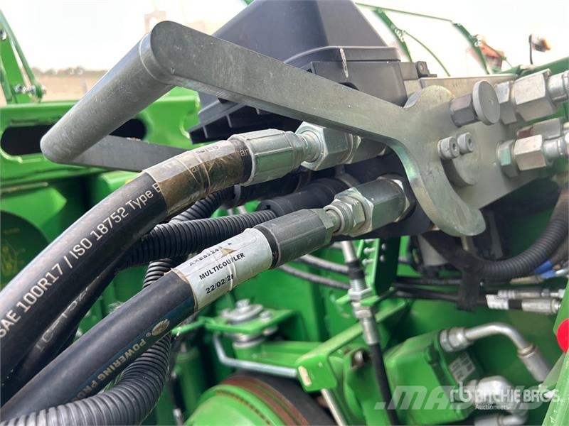 John Deere X91000 4x4 Signature Edition Combine Harvester حصادات