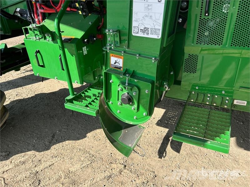 John Deere X91000 4x4 Signature Edition Combine Harvester حصادات