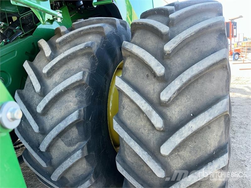 John Deere X91000 4x4 Signature Edition Combine Harvester حصادات