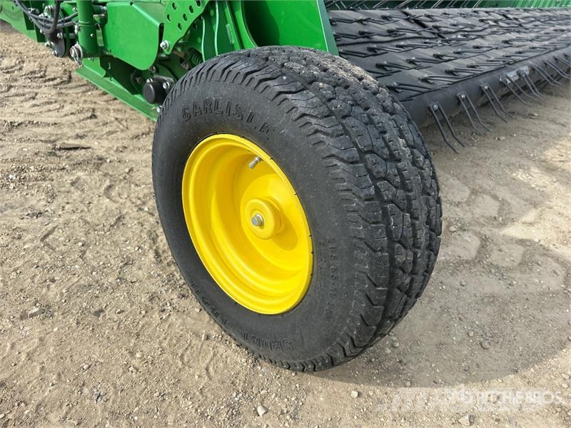 John Deere X91000 4x4 Signature Edition Combine Harvester حصادات