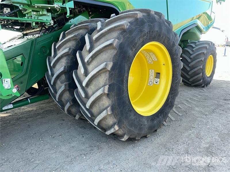 John Deere X91000 4x4 Signature Edition Combine Harvester حصادات