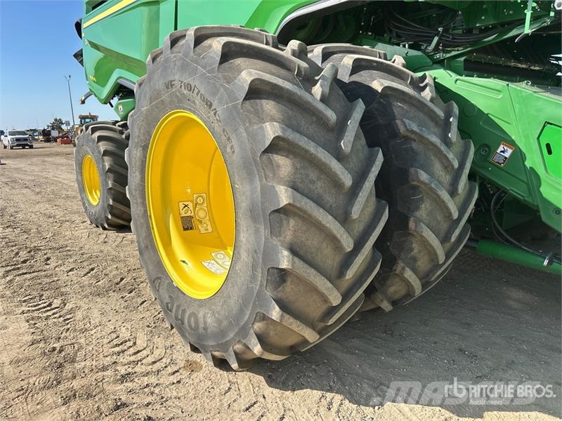 John Deere X91000 4x4 Signature Edition Combine Harvester حصادات