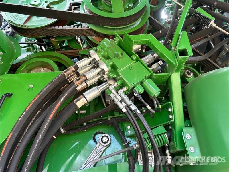 John Deere X91000 4x4 Signature Edition Combine Harvester حصادات