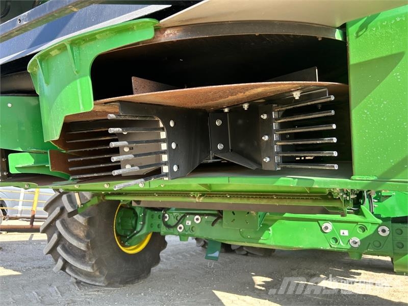 John Deere X91000 4x4 Signature Edition Combine Harvester حصادات