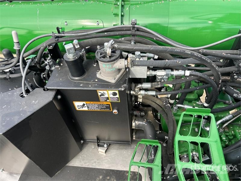 John Deere X91000 4x4 Signature Edition Combine Harvester حصادات