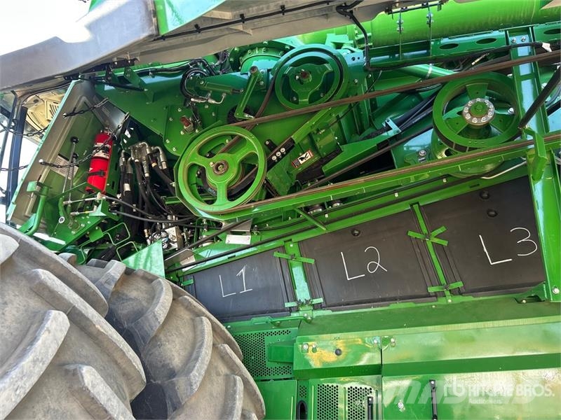 John Deere X91000 4x4 Signature Edition Combine Harvester حصادات