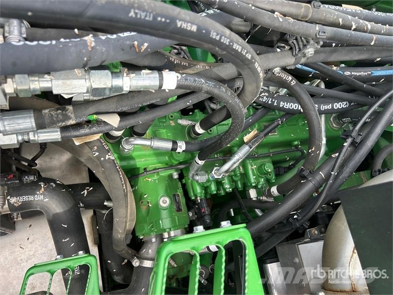 John Deere X91000 4x4 Signature Edition Combine Harvester حصادات