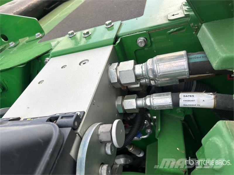 John Deere X91000 4x4 Signature Edition Combine Harvester حصادات