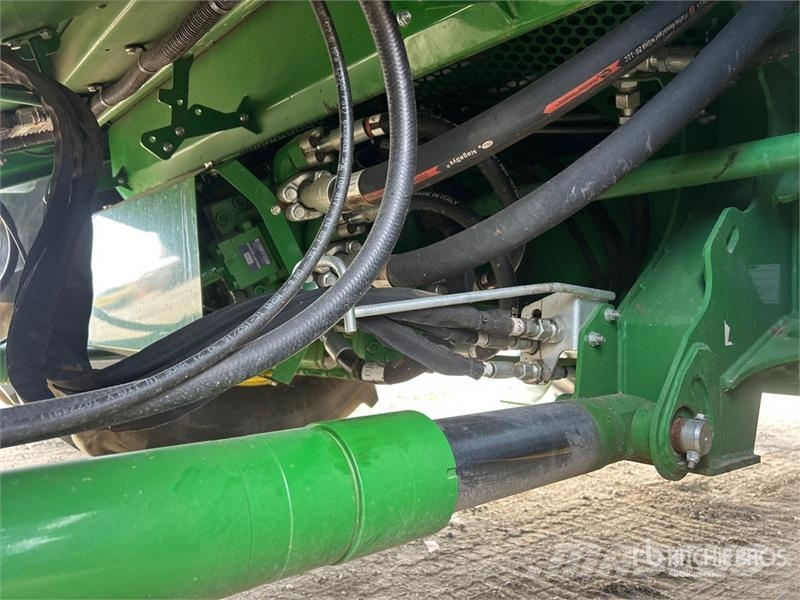 John Deere X91000 4x4 Signature Edition Combine Harvester حصادات
