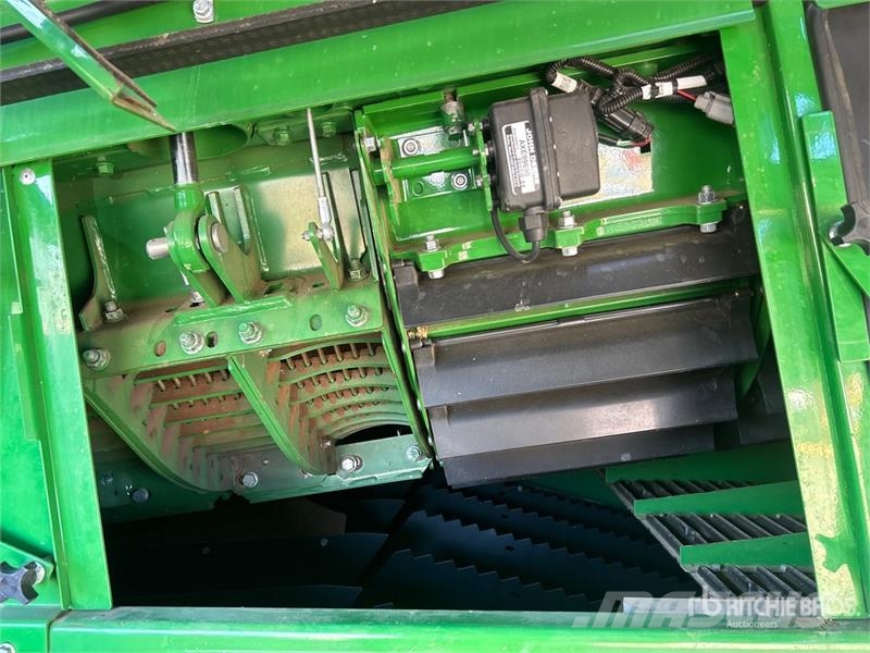 John Deere X91000 4x4 Signature Edition Combine Harvester حصادات