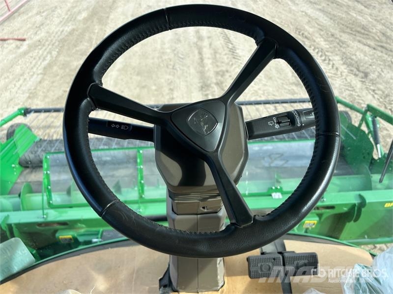 John Deere X91000 4x4 Signature Edition Combine Harvester حصادات