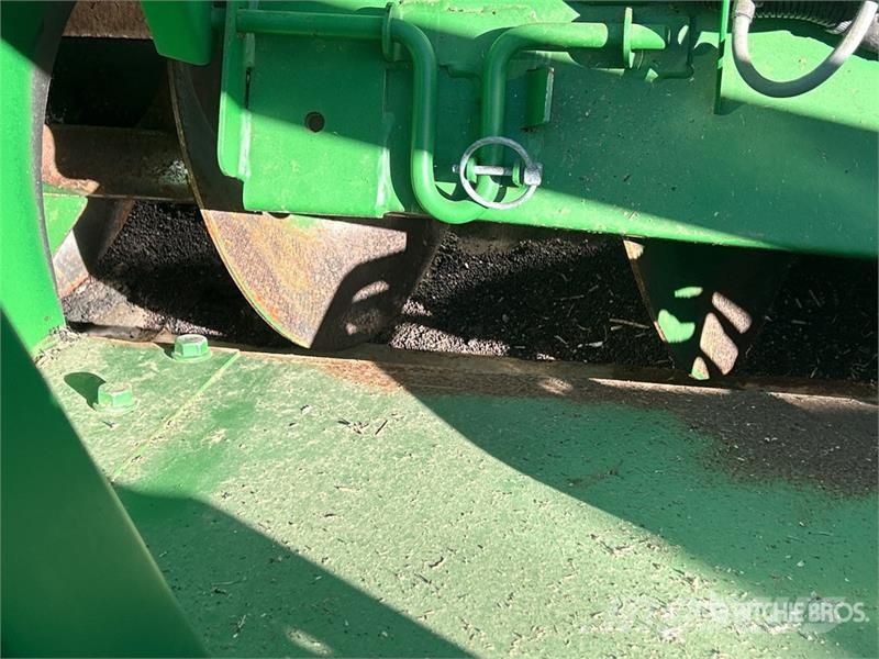 John Deere X91000 4x4 Signature Edition Combine Harvester حصادات