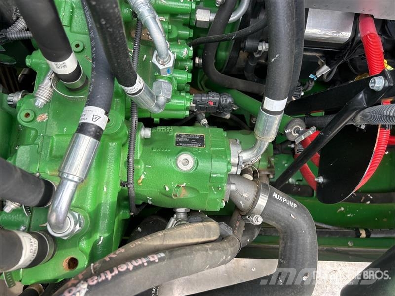 John Deere X91000 4x4 Signature Edition Combine Harvester حصادات