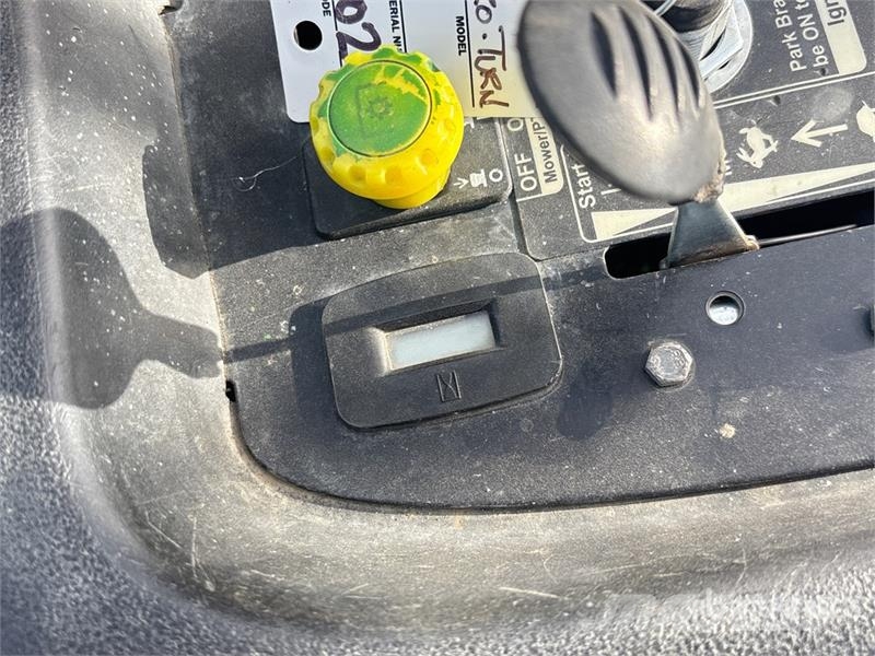 John Deere Z425 48C Zero-Turn Lawn Mower Reitermäher