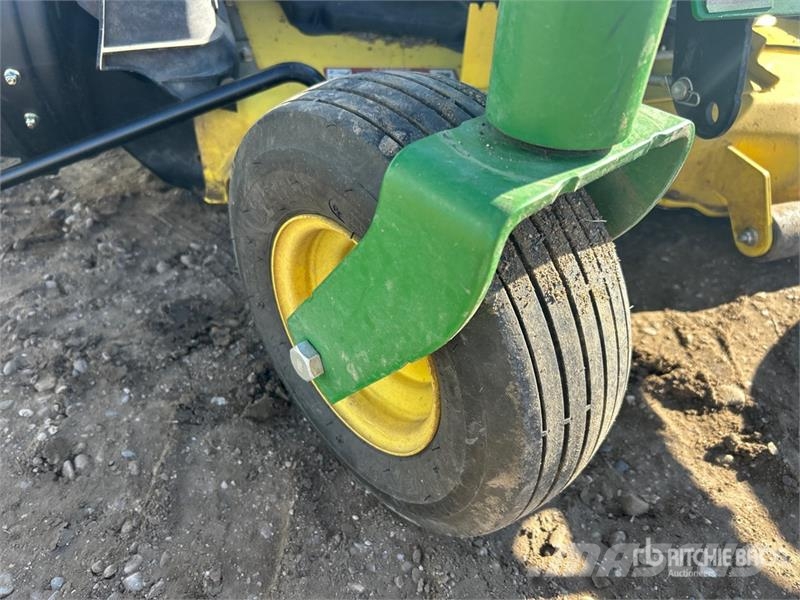 John Deere Z445 EZ Trak Zero-Turn Lawn Mower ركوب الحشائش
