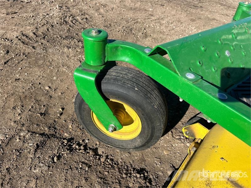 John Deere Z445 EZ Trak Zero-Turn Lawn Mower ركوب الحشائش