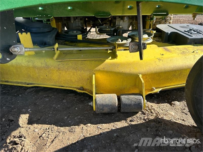 John Deere Z445 EZ Trak Zero-Turn Lawn Mower ركوب الحشائش