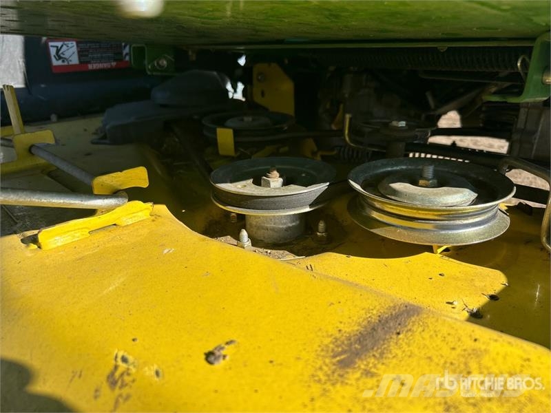 John Deere Z445 EZ Trak Zero-Turn Lawn Mower ركوب الحشائش