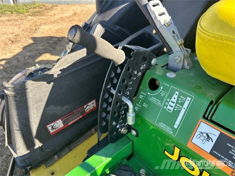 John Deere Z445 EZ Trak Zero-Turn Lawn Mower ركوب الحشائش