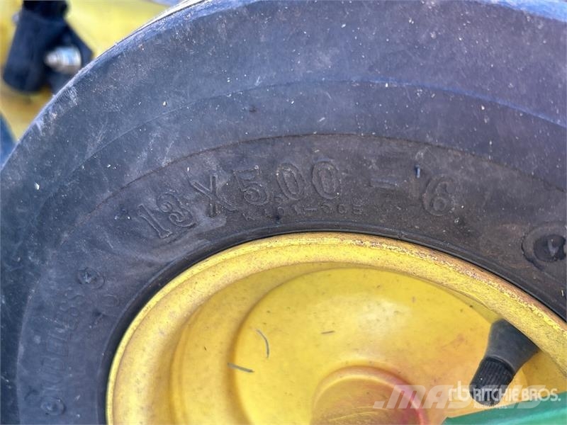 John Deere Z445 EZ Trak Zero-Turn Lawn Mower ركوب الحشائش