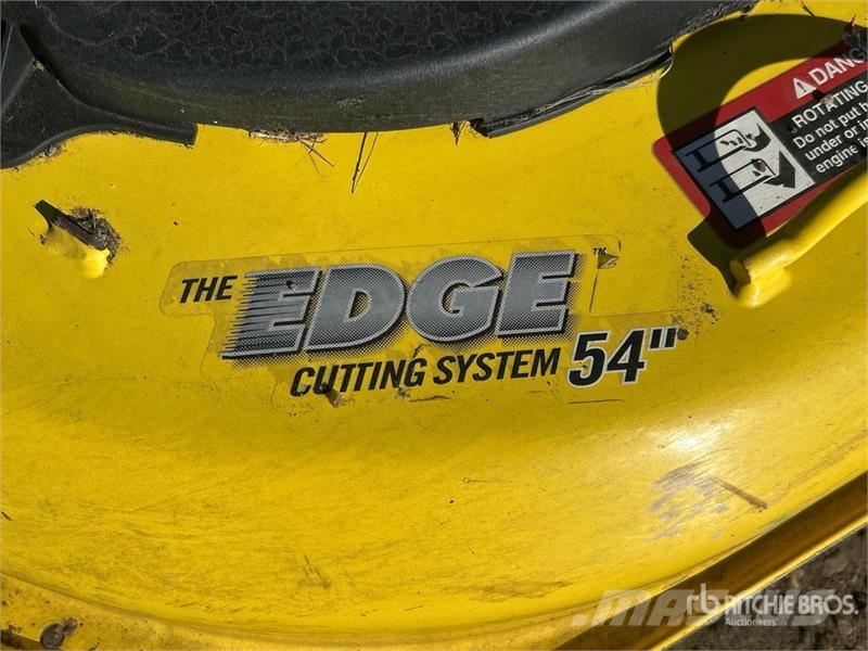 John Deere Z445 EZ Trak Zero-Turn Lawn Mower ركوب الحشائش