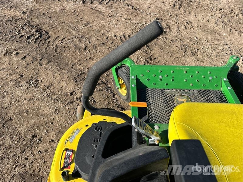 John Deere Z445 EZ Trak Zero-Turn Lawn Mower ركوب الحشائش