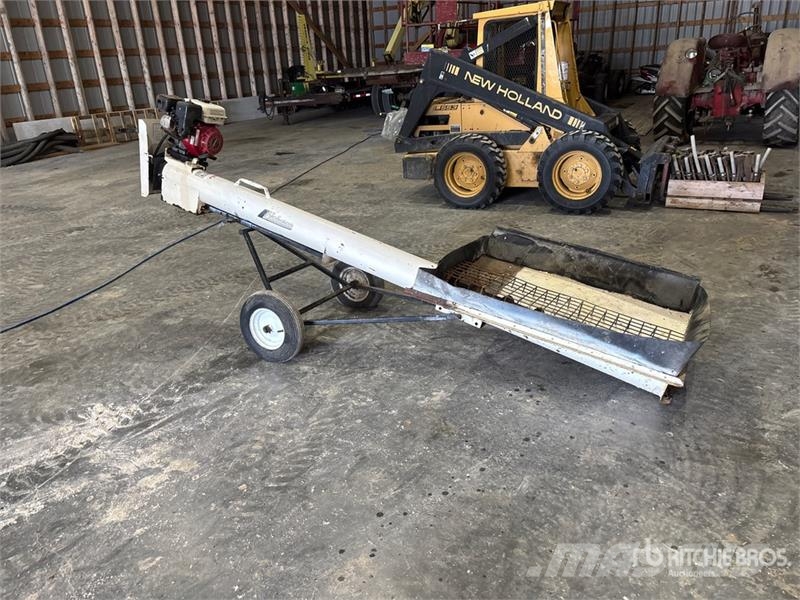 Johnson 8 in x 10 ft Transfer Grain Auger Transportna oprema