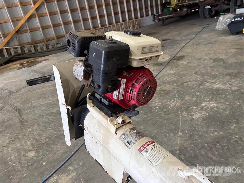 Johnson 8 in x 10 ft Transfer Grain Auger Transportna oprema