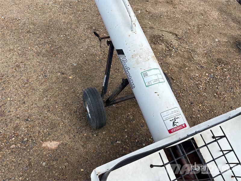 Johnson J8-7 7 in x 8 ft Grain Auger Transportēšanas aprīkojums