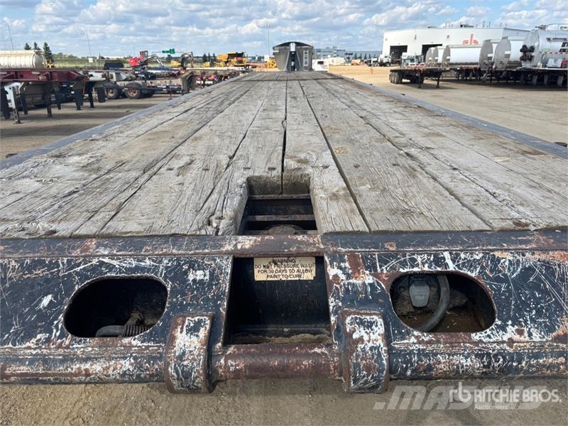 K-Line 49 ft Tri/A Flatbed Oilfield Trailer 가공 장비