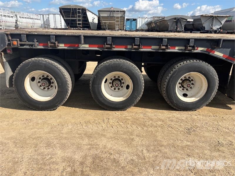 K-Line 49 ft Tri/A Flatbed Oilfield Trailer 가공 장비