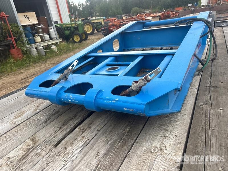K-Line 53 ft Tri/A Folding Neck Trailer Нискотоварачи