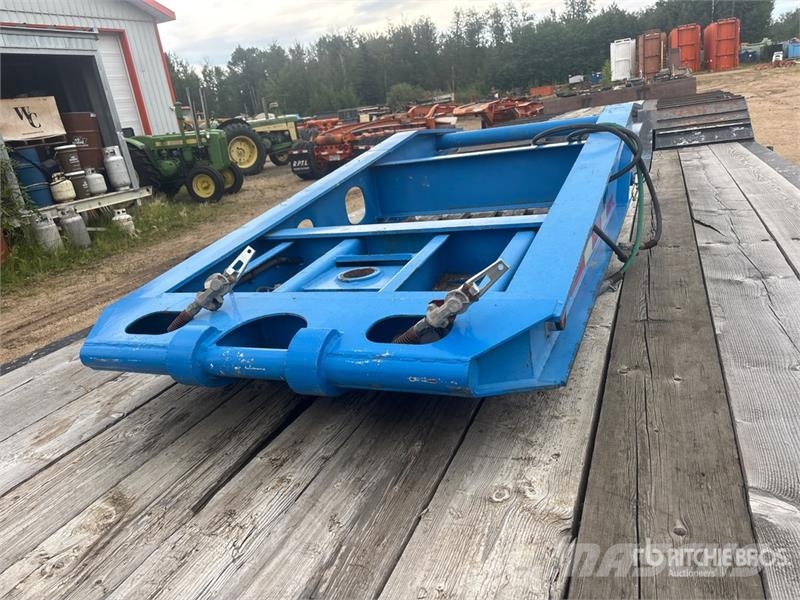 K-Line 53 ft Tri/A Folding Neck Trailer Нискотоварачи