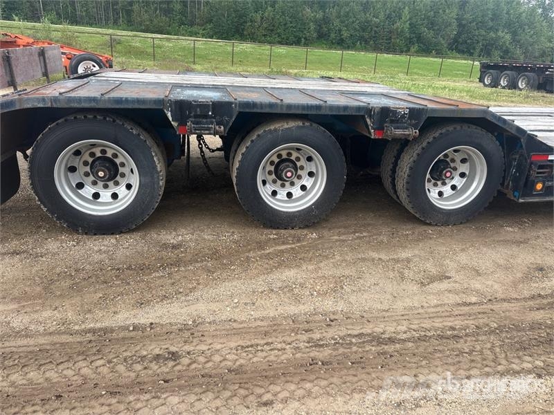 K-Line 53 ft Tri/A Folding Neck Trailer Нискотоварачи