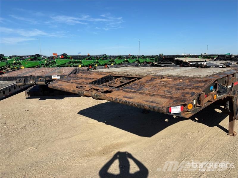 K-Line 53 ft Tri/A Folding Neck Trailer Zemie treileri