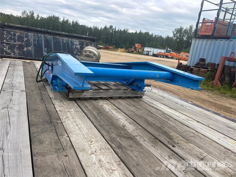 K-Line 53 ft Tri/A Folding Neck Trailer Нискотоварачи