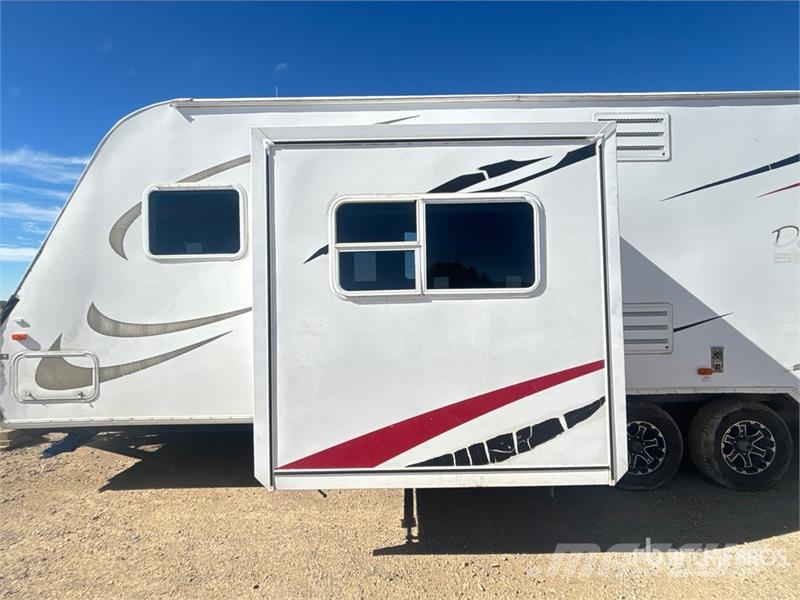  Kaddy Kruiser Del-Mar sports 29 ft T/A Toy Hauler  مقطورات أخرى