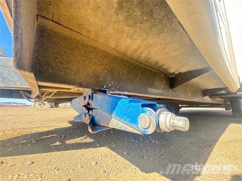  Kaddy Kruiser Del-Mar sports 29 ft T/A Toy Hauler  مقطورات أخرى