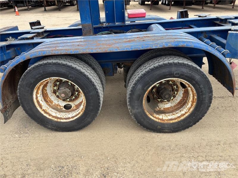 Kalyn Siebert 29 ft x 96 in T/A Manifold Trailer Pārstrādes iekārtas