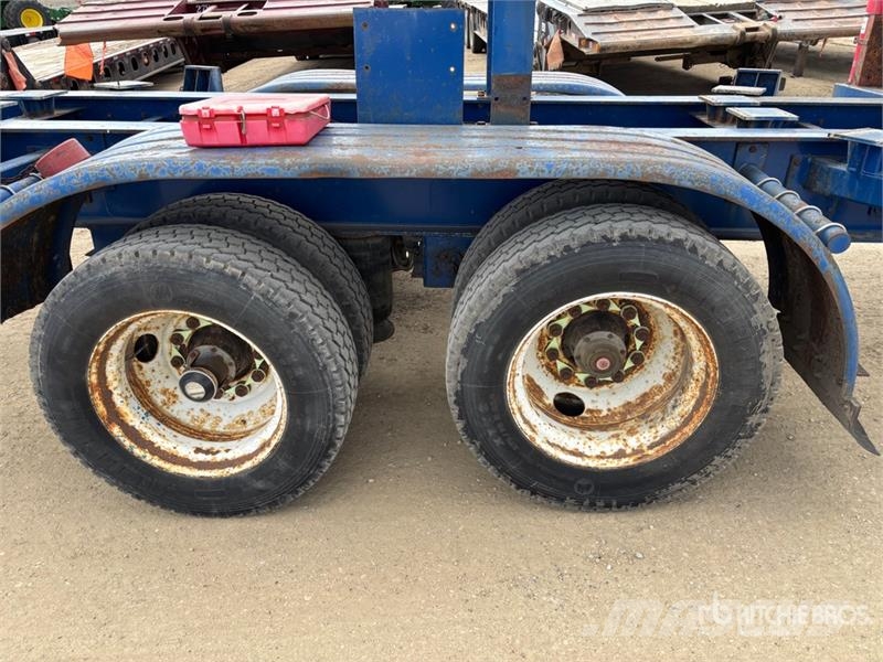 Kalyn Siebert 29 ft x 96 in T/A Manifold Trailer Pārstrādes iekārtas