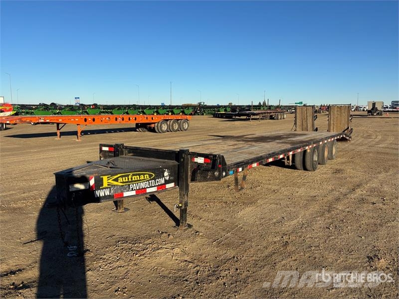 Kaufman 35 ft Tri/A Equipment Trailer Járműszállító pótkocsik