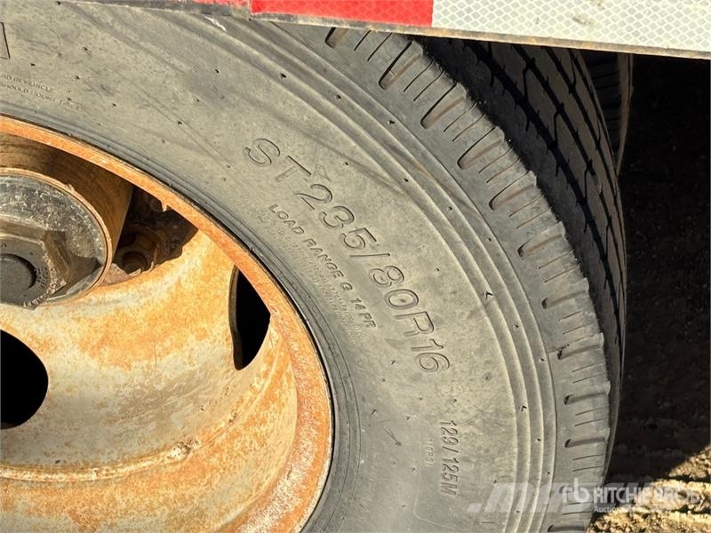 Kaufman 35 ft Tri/A Equipment Trailer Járműszállító pótkocsik