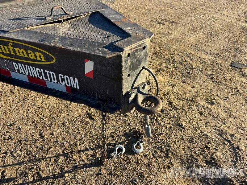 Kaufman 35 ft Tri/A Equipment Trailer Járműszállító pótkocsik