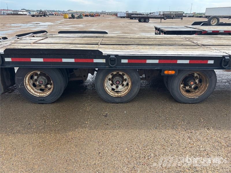 Kaufman HP25 29 ft Tri/A Equipment Trailer Oprijwagen