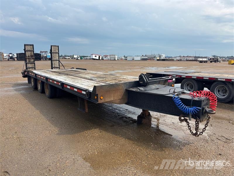Kaufman HP25 29 ft Tri/A Equipment Trailer Oprijwagen